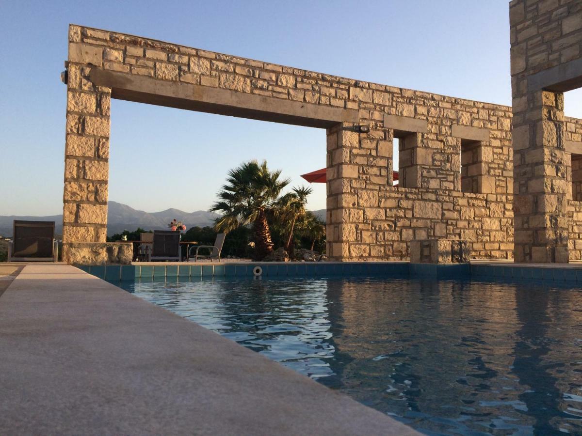 Villa Ypsilon Karotí المظهر الخارجي الصورة