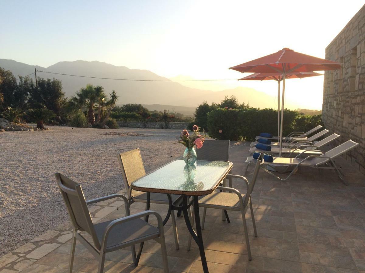 Villa Ypsilon Karotí المظهر الخارجي الصورة