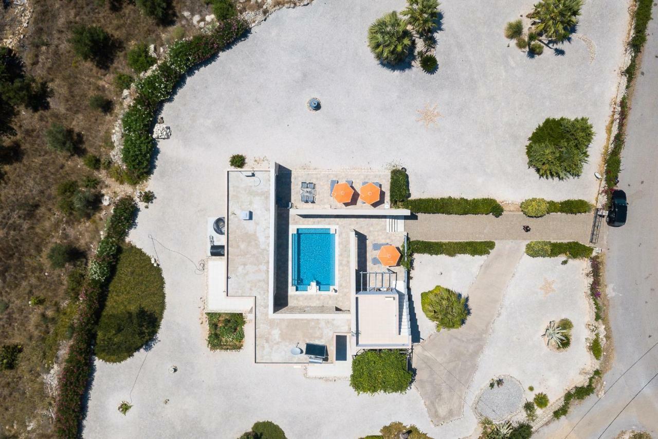 Villa Ypsilon Karotí المظهر الخارجي الصورة